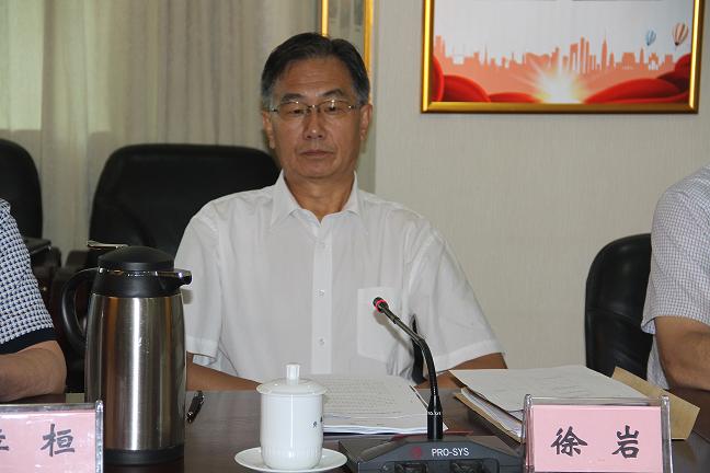 自治區(qū)國稅局黨組成員、副局長徐巖.JPG